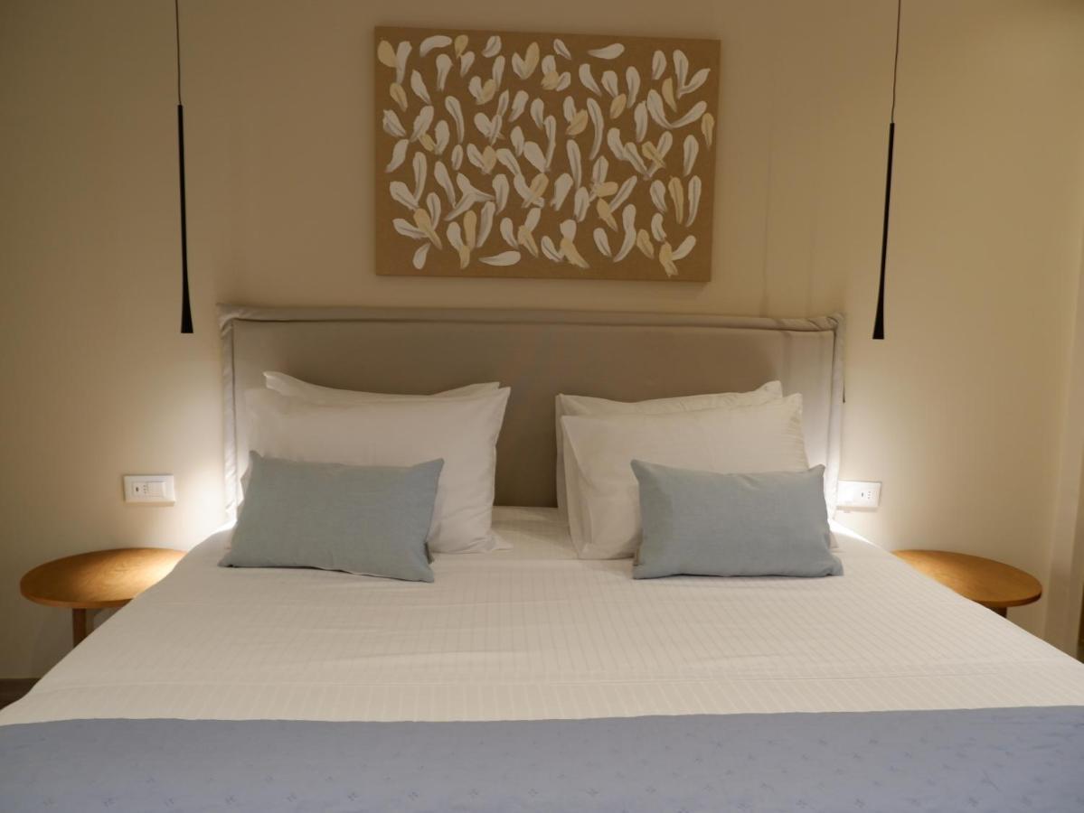 Kaiser Luxury Suites Achílleion Eksteriør billede