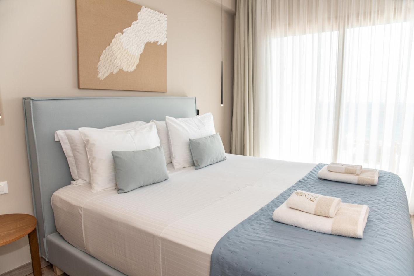 Kaiser Luxury Suites Achílleion Eksteriør billede